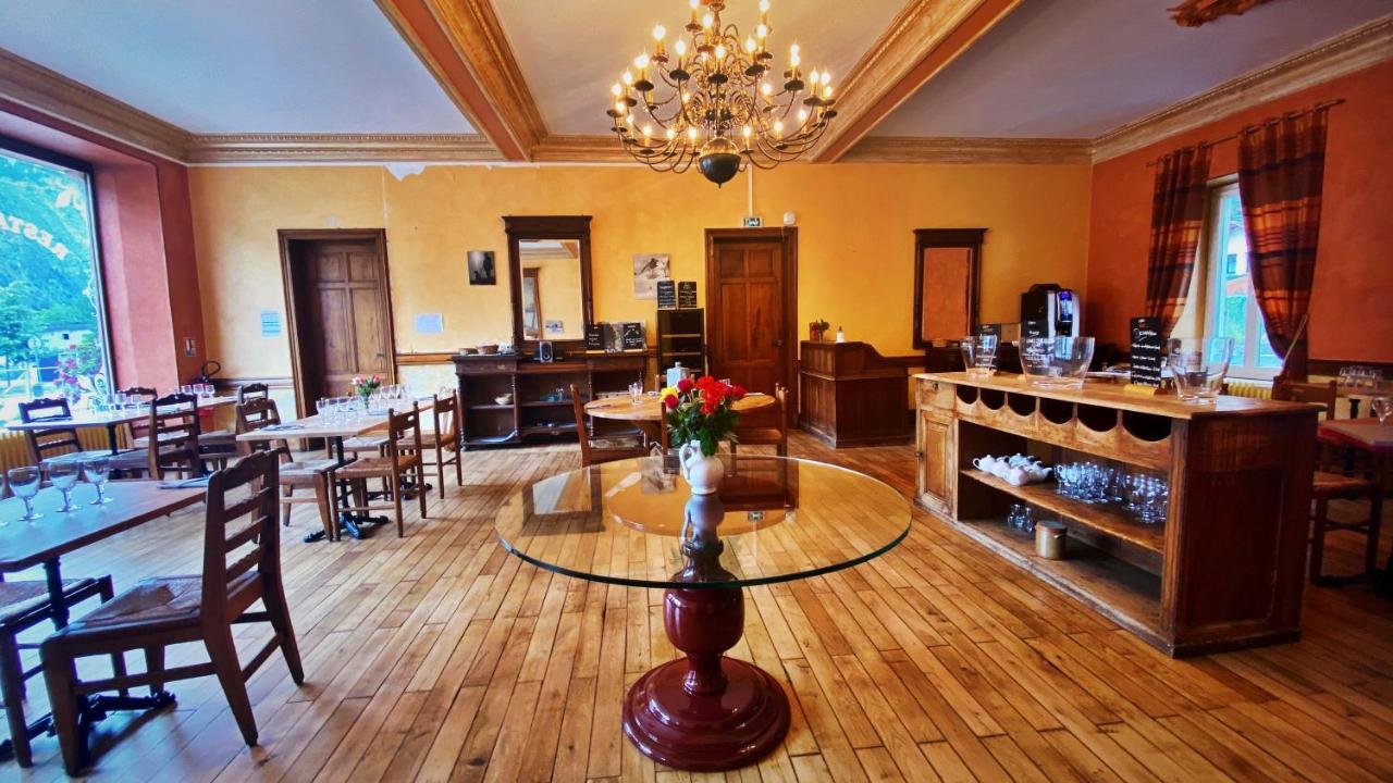 Le Bourg-dʼOisans Hotel Oberland מראה חיצוני תמונה