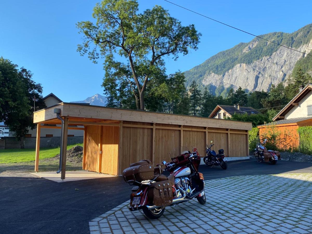 Le Bourg-dʼOisans Hotel Oberland מראה חיצוני תמונה