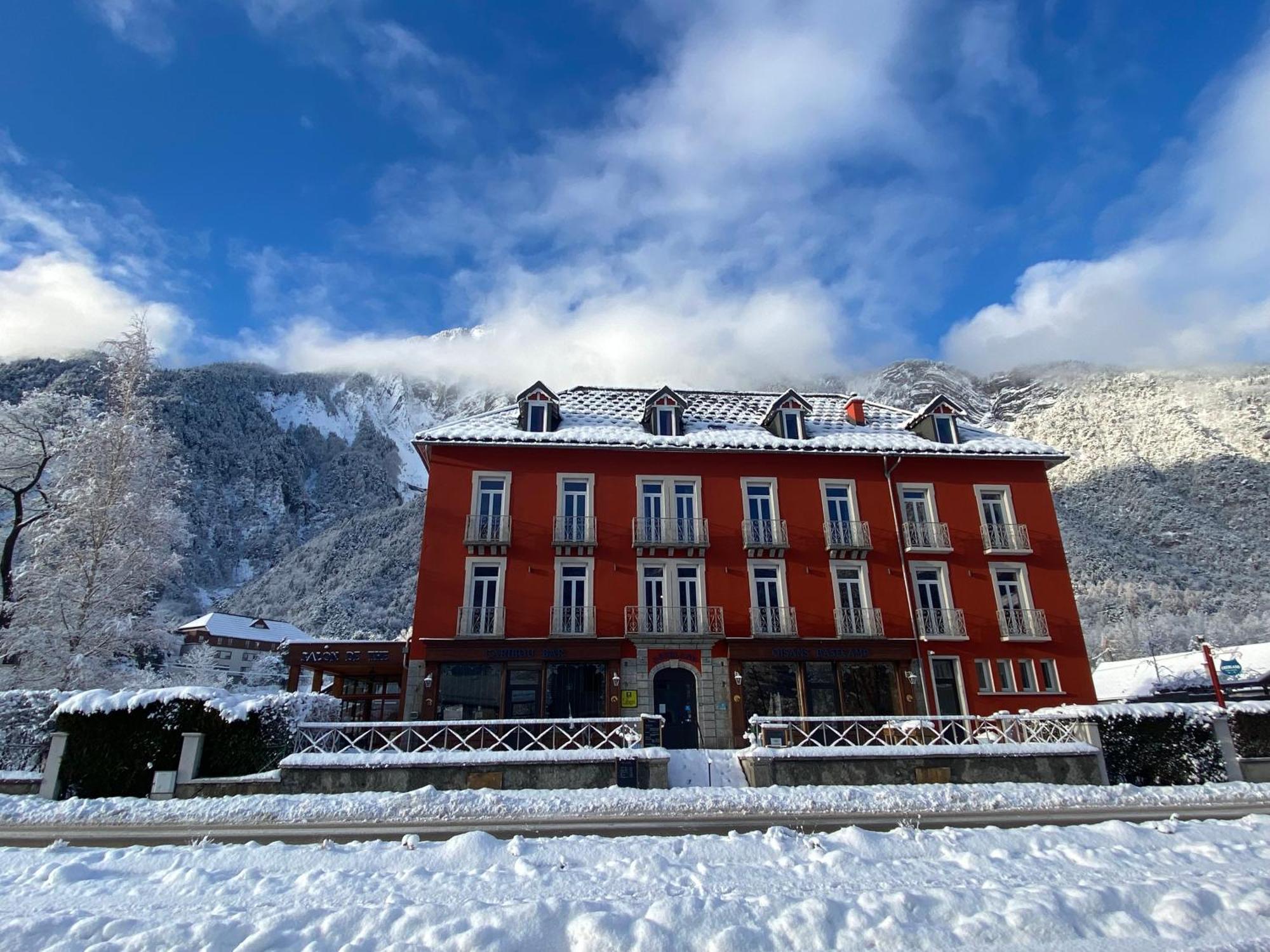 Le Bourg-dʼOisans Hotel Oberland מראה חיצוני תמונה